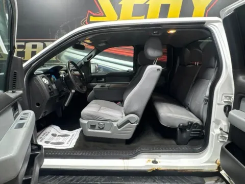 More photos of 2012 Ford F-150 XLT at Seay Motors, KY