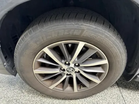 Another view of 2019 Toyota Highlander XLE for sale in Mayfield, KY at Seay Motors