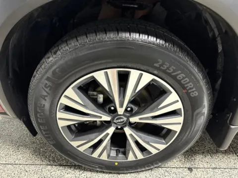 More photos of 2023 Nissan Rogue SV at Seay Motors, KY