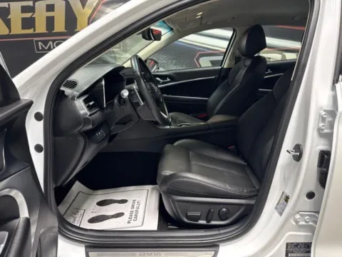More photos of 2026 Genesis G70 2.5T at Seay Motors, KY