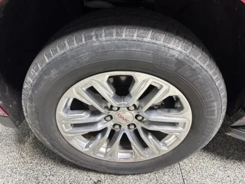 Another view of 2021 GMC Yukon XL SLT for sale in Mayfield, KY at Seay Motors