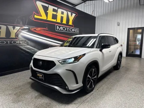 White 2021 Toyota Highlander XSE for sale in Mayfield, KY