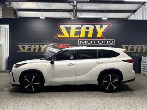 Another view of 2021 Toyota Highlander XSE for sale in Mayfield, KY at Seay Motors