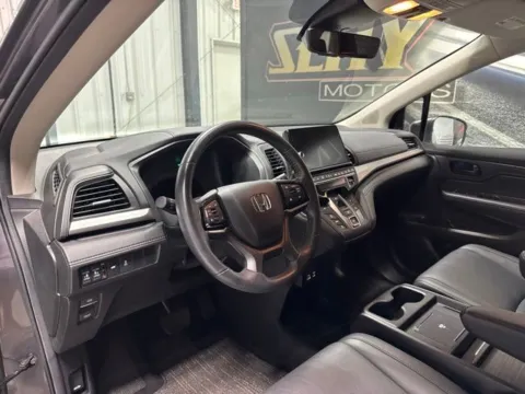 More photos of 2025 Honda Odyssey EX-L at Seay Motors, KY