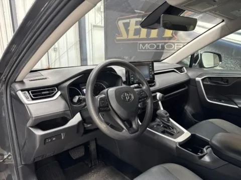 More photos of 2022 Toyota RAV4 LE at Seay Motors, KY