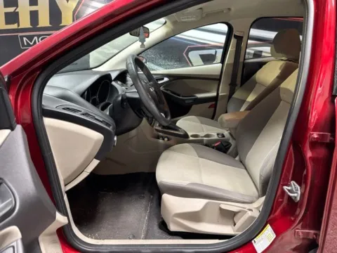 More photos of 2014 Ford Focus SE at Seay Motors, KY