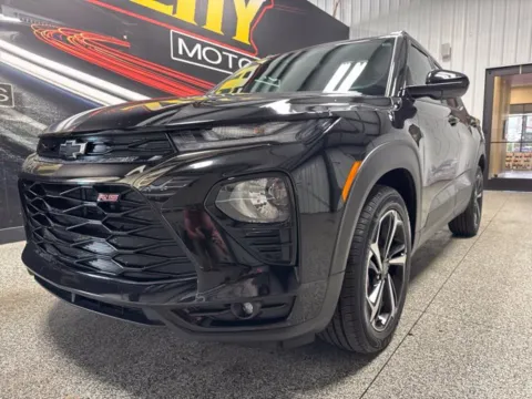 Photos of 2022 Chevrolet TrailBlazer RS for sale in Mayfield, KY at Seay Motors