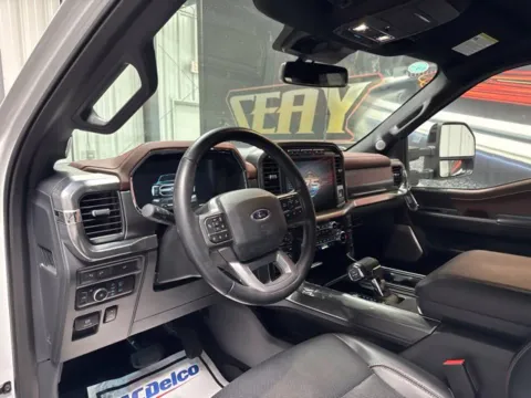 More photos of 2023 Ford F-150 Lariat at Seay Motors, KY