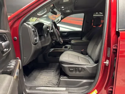 More photos of 2019 Chevrolet Silverado 1500 LT Trail Boss at Seay Motors, KY