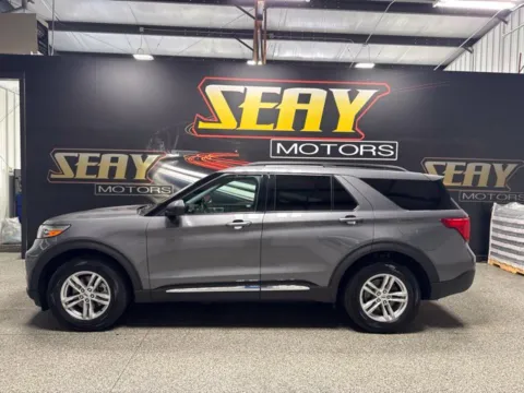 Photos of 2021 Ford Explorer XLT for sale in Mayfield, KY at Seay Motors
