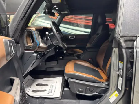 More photos of 2022 Ford Bronco Outer Banks at Seay Motors, KY