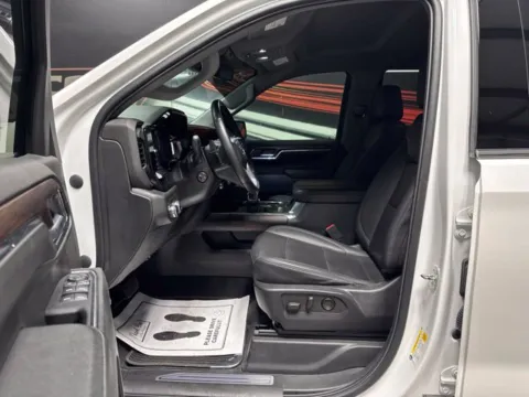 More photos of 2023 GMC Sierra 1500 SLT at Seay Motors, KY