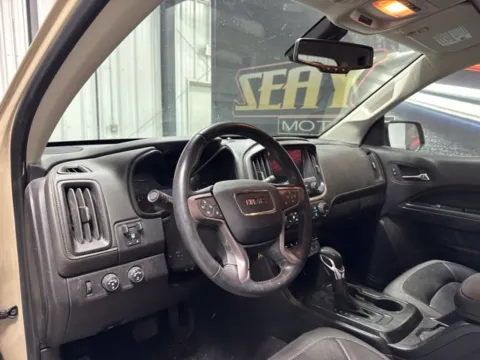 More photos of 2022 GMC Canyon AT4 w/Leather at Seay Motors, KY
