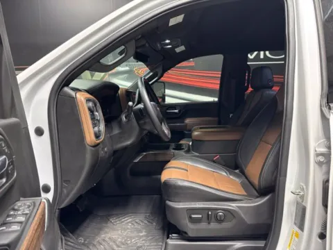 More photos of 2022 Chevrolet Silverado 2500 HD High Country at Seay Motors, KY