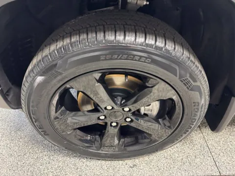 More photos of 2023 Jeep Grand Cherokee L Altitude at Seay Motors, KY