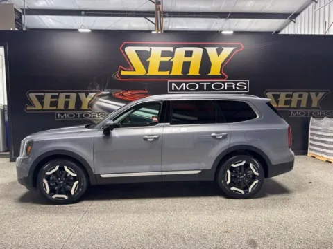 Another view of 2023 Kia Telluride S for sale in Mayfield, KY at Seay Motors