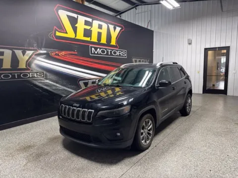 Black 2019 Jeep Cherokee Latitude Plus for sale in Mayfield, KY