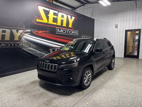 Black 2019 Jeep Cherokee Latitude Plus for sale in Mayfield, KY