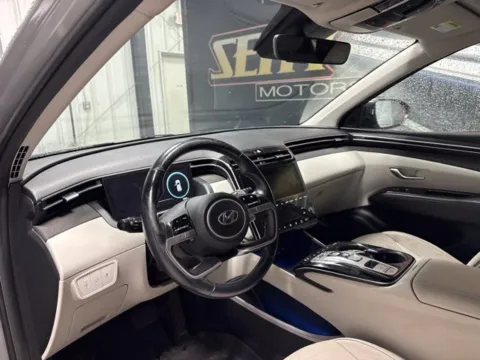 More photos of 2023 Hyundai Tucson Limited at Seay Motors, KY