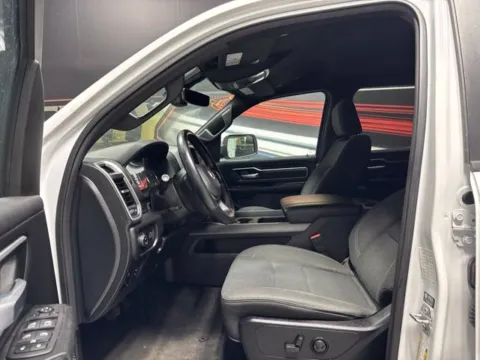 More photos of 2022 Ram 1500 Big Horn/Lone Star at Seay Motors, KY
