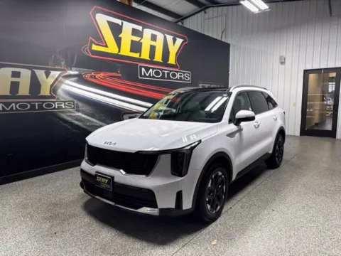 White 2025 Kia Sorento S for sale in Mayfield, KY