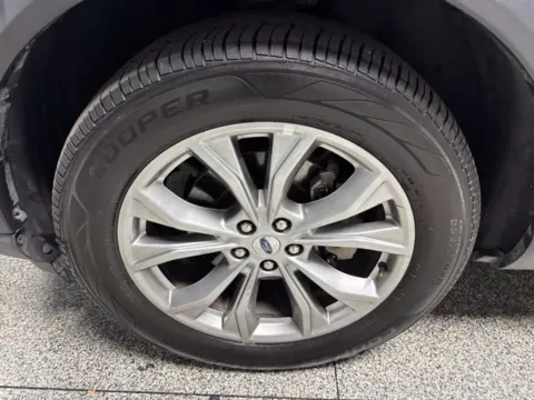Another view of 2023 Ford Explorer Limited for sale in Mayfield, KY at Seay Motors