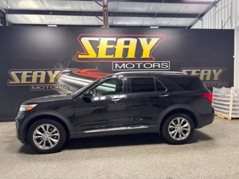 Photos of 2023 Ford Explorer Limited for sale in Mayfield, KY at Seay Motors