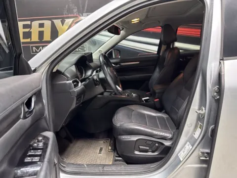 More photos of 2022 Mazda CX-5 2.5 S Preferred Package at Seay Motors, KY