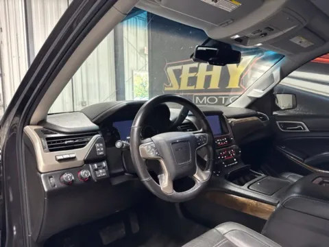 More photos of 2015 GMC Yukon Denali at Seay Motors, KY