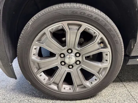 Another view of 2015 GMC Yukon Denali for sale in Mayfield, KY at Seay Motors