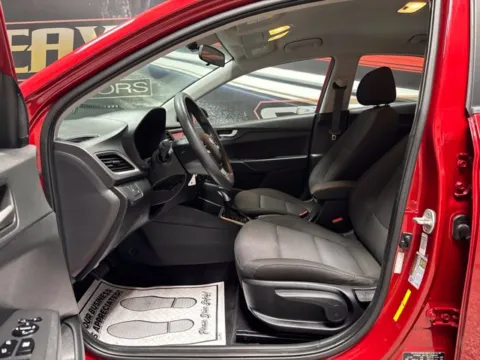 More photos of 2021 Hyundai Accent SEL at Seay Motors, KY