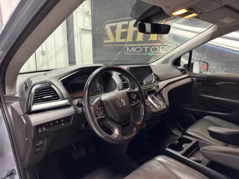 More photos of 2023 Honda Odyssey Touring at Seay Motors, KY