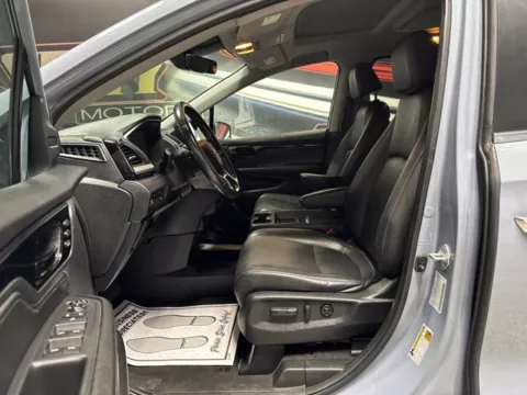 More photos of 2023 Honda Odyssey Touring at Seay Motors, KY