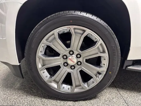 More photos of 2020 GMC Yukon SLT at Seay Motors, KY