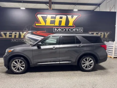 Photos of 2020 Ford Explorer XLT for sale in Mayfield, KY at Seay Motors