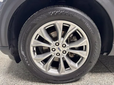 More photos of 2020 Ford Explorer XLT at Seay Motors, KY