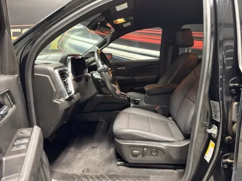More photos of 2024 GMC Canyon Elevation at Seay Motors, KY