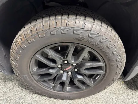 Another view of 2024 GMC Sierra 1500 Elevation for sale in Mayfield, KY at Seay Motors