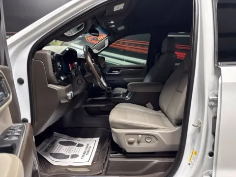 More photos of 2023 GMC Sierra 1500 SLT at Seay Motors, KY