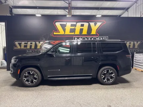 Photos of 2024 Jeep Wagoneer Series III for sale in Mayfield, KY at Seay Motors