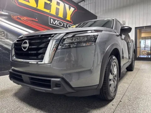 Photos of 2024 Nissan Pathfinder S for sale in Mayfield, KY at Seay Motors