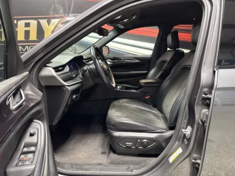 More photos of 2021 Jeep Grand Cherokee L Altitude at Seay Motors, KY