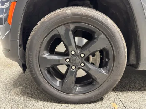 Another view of 2021 Jeep Grand Cherokee L Altitude for sale in Mayfield, KY at Seay Motors