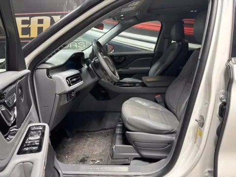 More photos of 2020 Lincoln Aviator Reserve at Seay Motors, KY