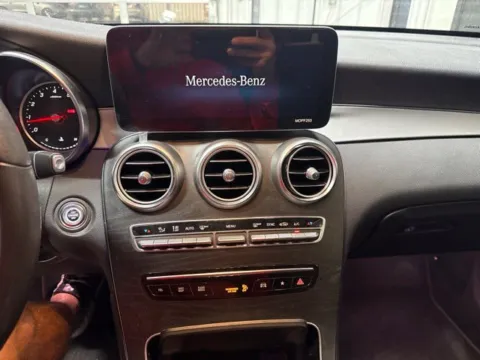 More photos of 2020 Mercedes-Benz GLC 300 at Seay Motors, KY
