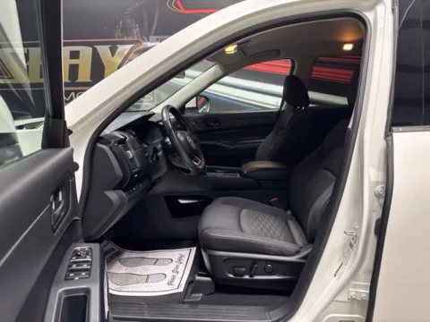 More photos of 2024 Nissan Pathfinder SV at Seay Motors, KY