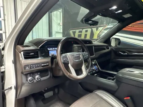 More photos of 2021 GMC Yukon XL Denali at Seay Motors, KY