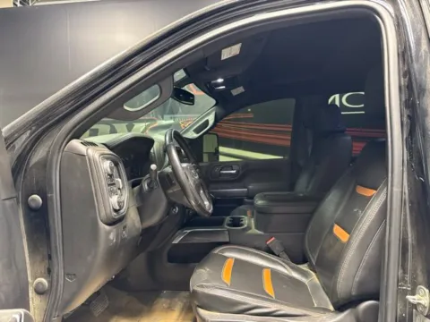 More photos of 2022 GMC Sierra 2500 HD AT4 at Seay Motors, KY