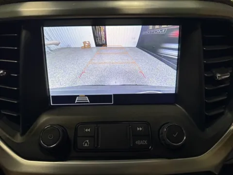 More photos of 2023 GMC Acadia SLE at Seay Motors, KY