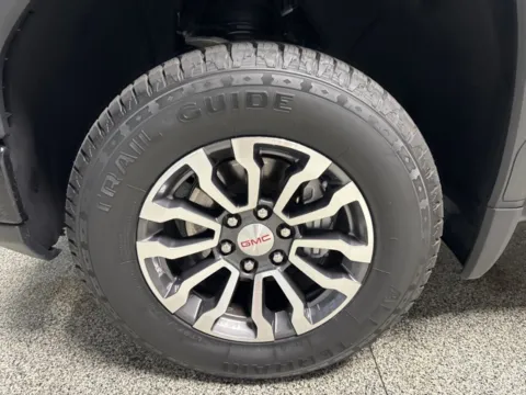 More photos of 2022 GMC Sierra 1500 AT4 at Seay Motors, KY